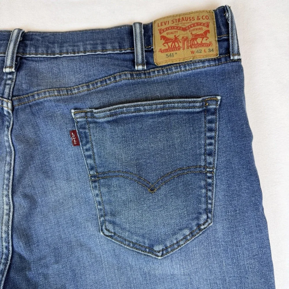 Levis 541 Jeans Mens 42x34 Athletic Stretch Taper Medium Wash Faded Denim